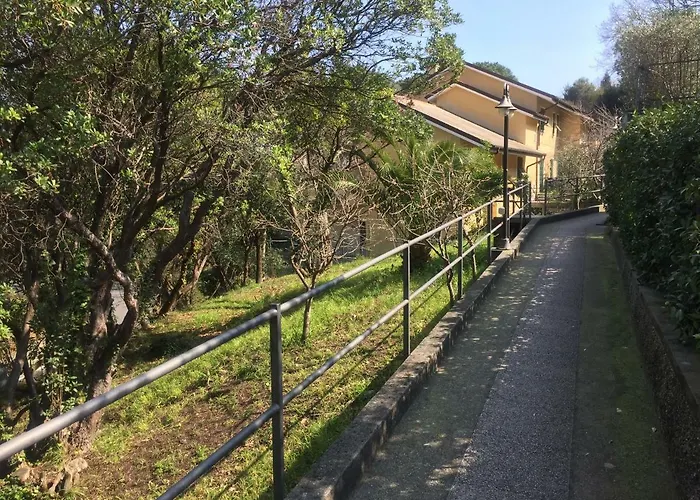 펜션 Relax Nel Tigullio *